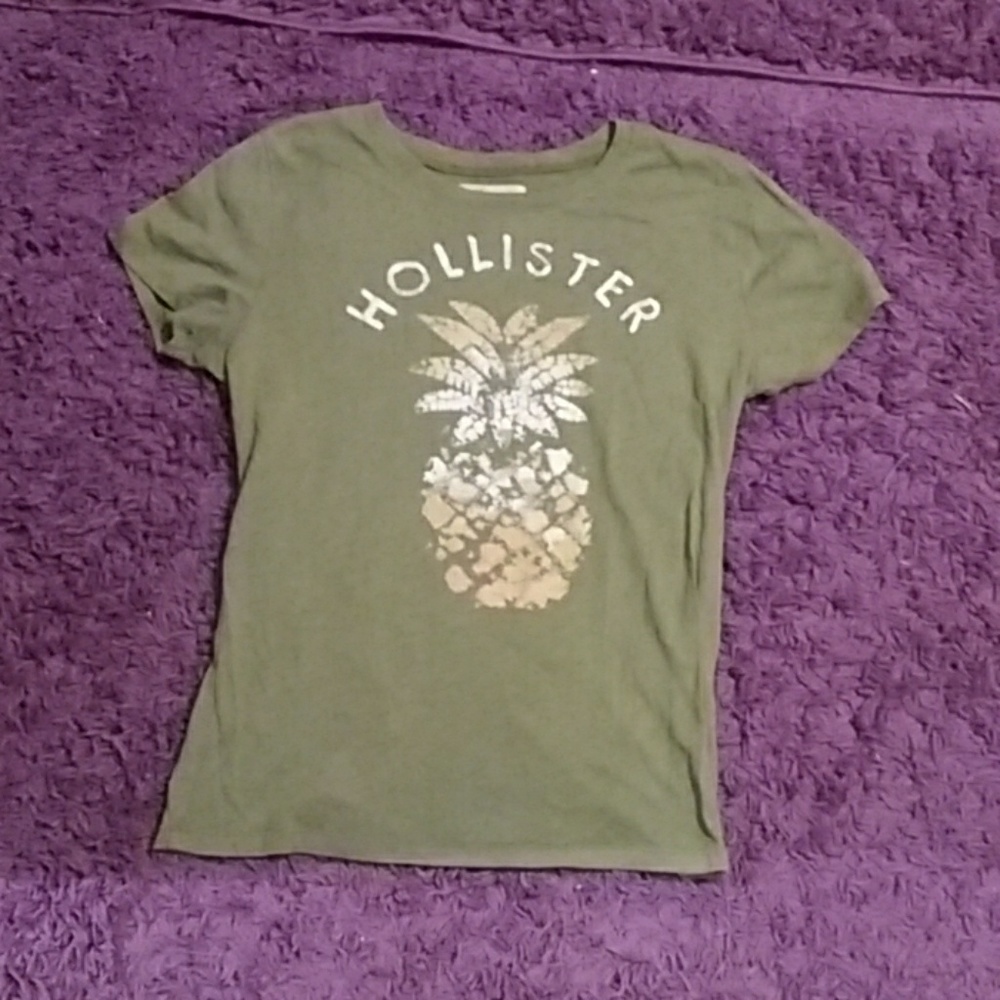 Hollister Tee